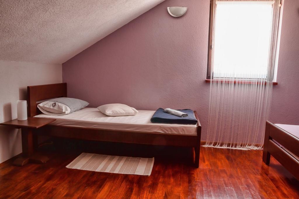 Apartments And Rooms Stefanac Slunj Room photo